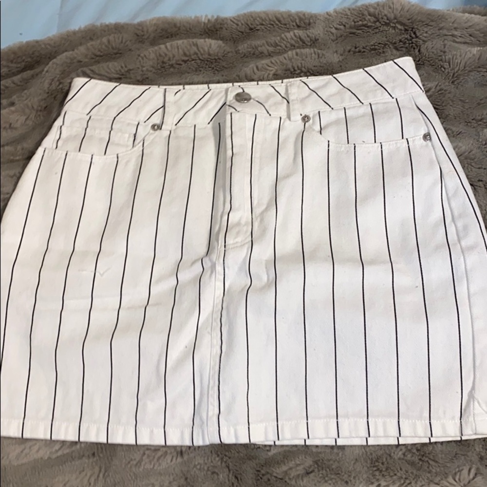 STRIPED MINI SKIRT